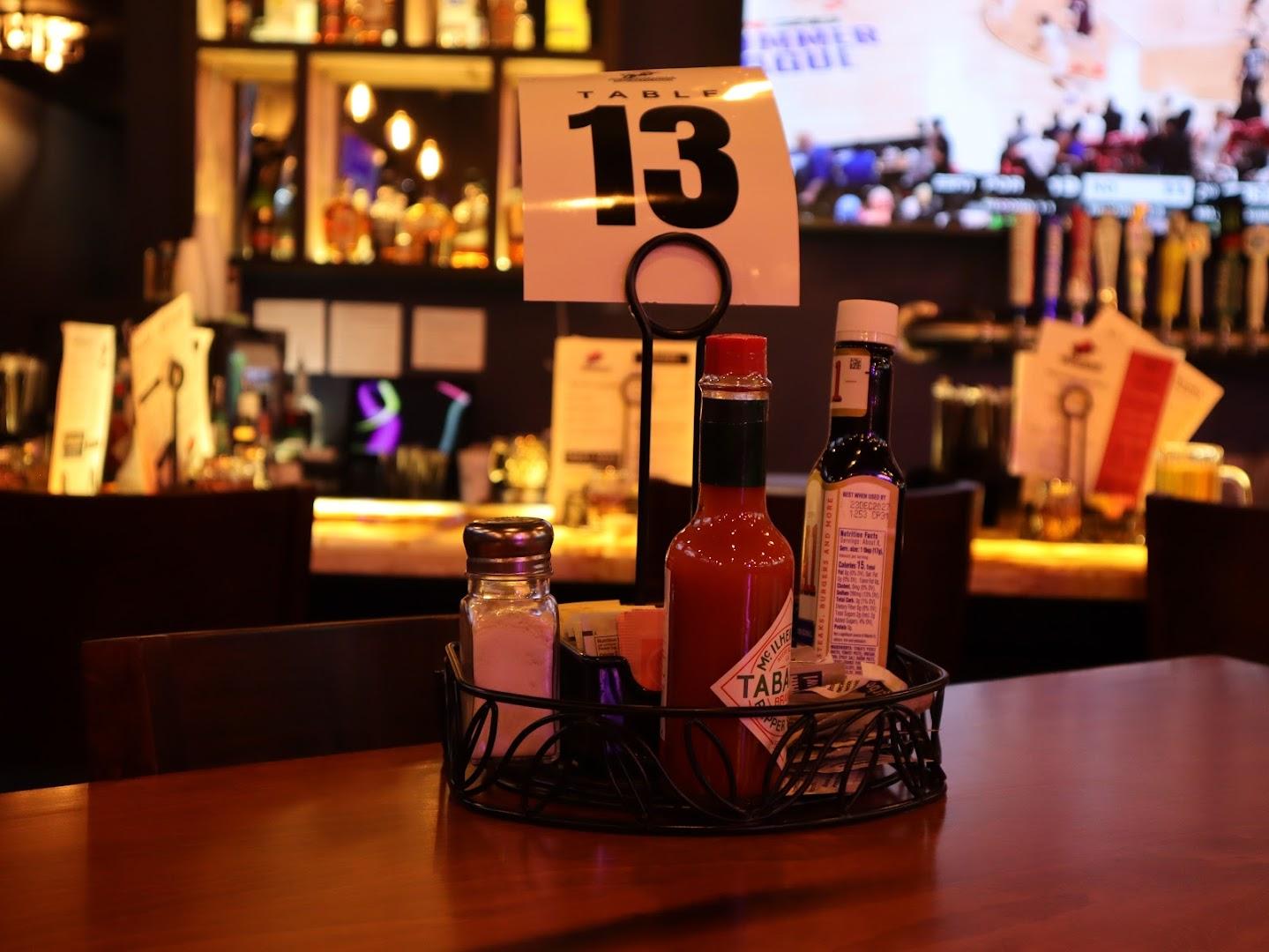 Restaurant Raging bull Sports Bar